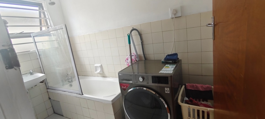 3 Bedroom Property for Sale in Strandfontein Village Western Cape